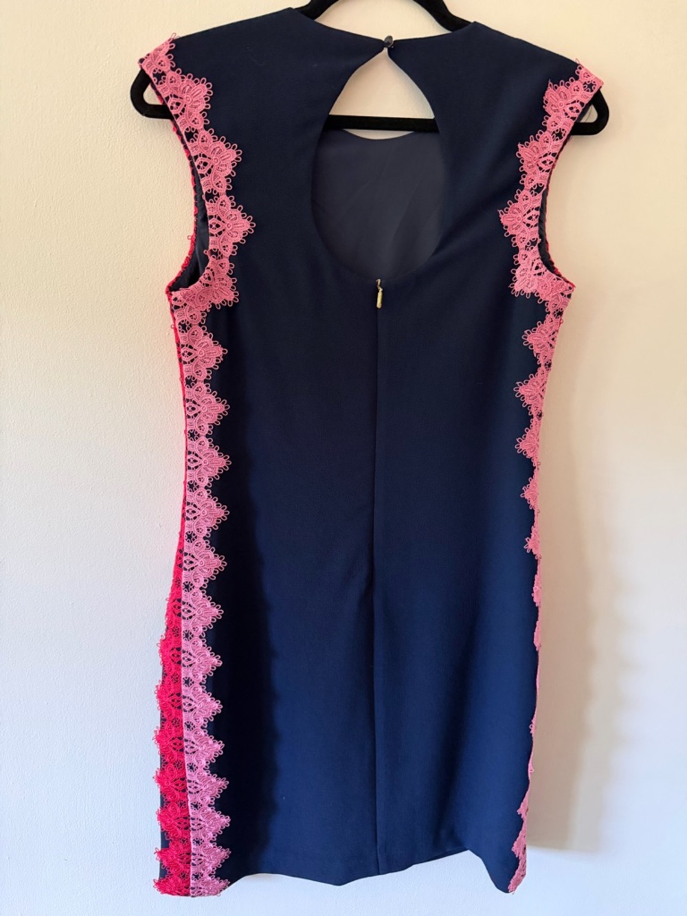 Trina Turk Navy Sheath Dress Pink Lace Trim Sleeveless Size 4 - Picture 3 of 4
